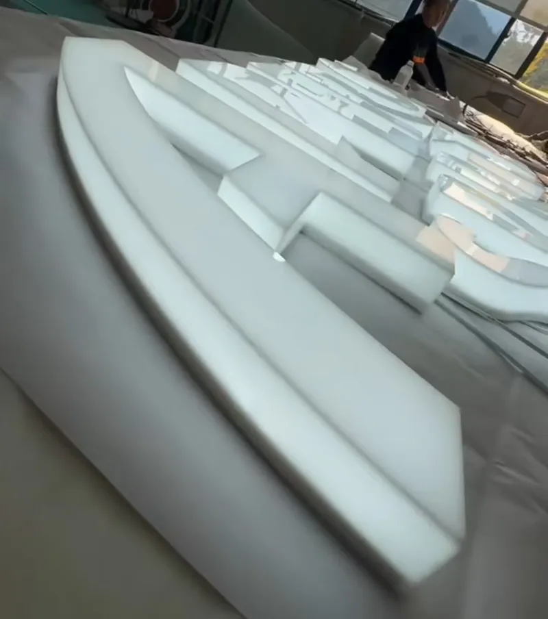 Extra large channel letters building exterior sign